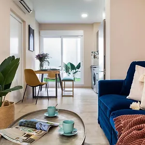 https://magno-apartments-rivero.es-andalucia.com